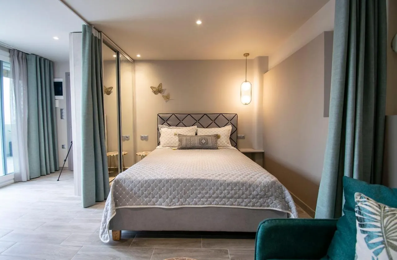 Daire Marianthi Seaview Loft By Rentalspro Services - Nea Moudania Halkidiki